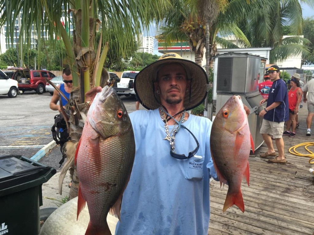 Drift fishing for mutton snappers