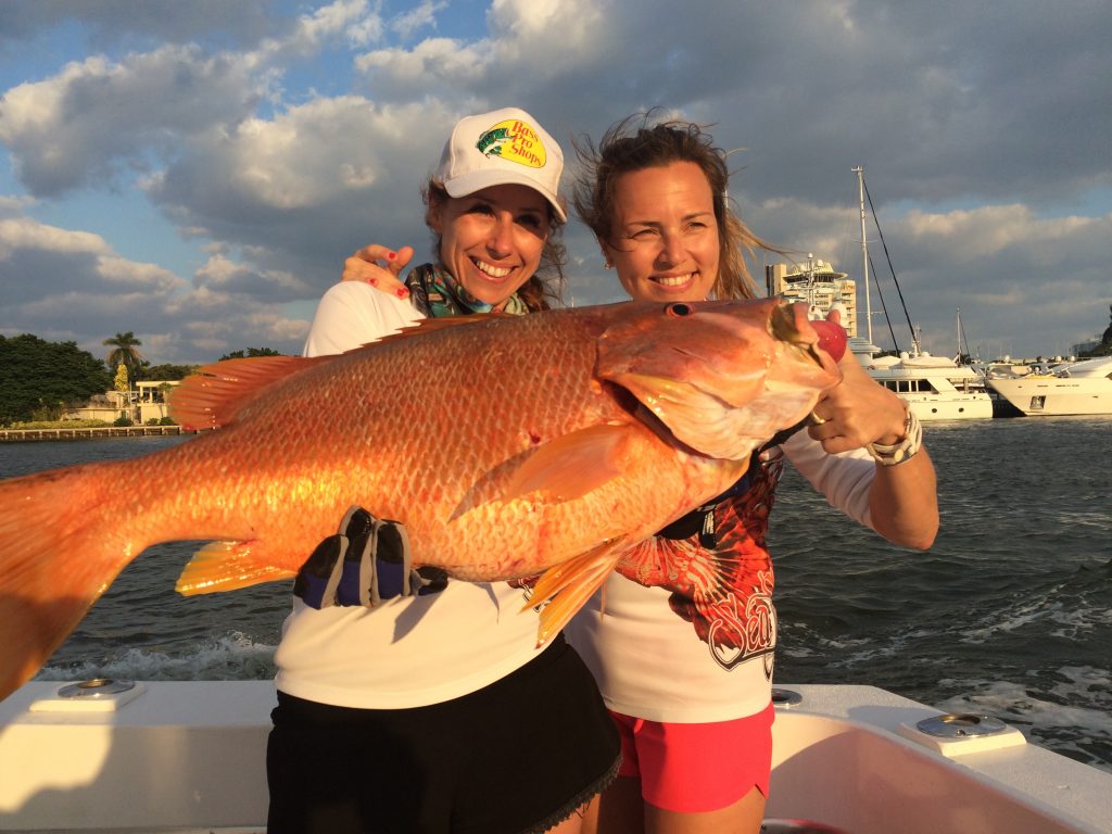 Nice snapper with some fisher gals on the way in from fishing